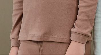SF-07A — Knitwear hemming detail