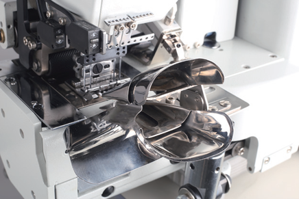 SF-1104SPU — Needle-feed sewing area