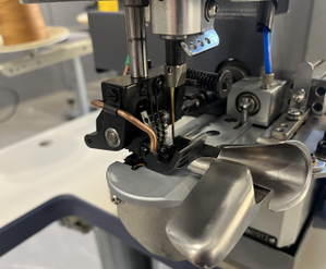 SF-5022-S/L — Cylinder-bed sewing area