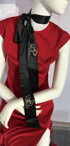 Personalized details example illustrated in the SAFE embroidery catalogue